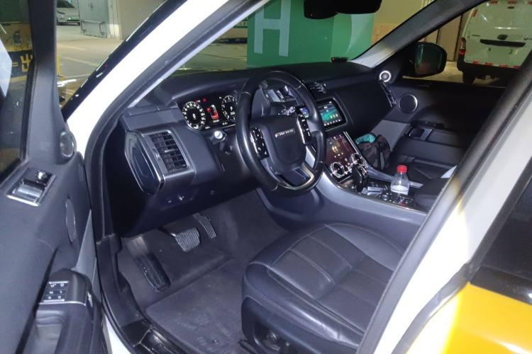 Used Land Rover Range Sport 2019 3.0 SC V6 Special Edition Driver Seat