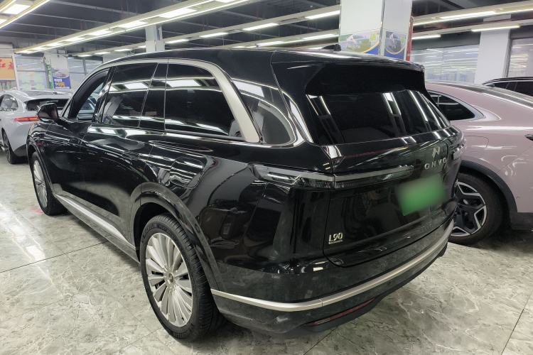 Used ONVO Luxeed L90 2025 Model—Max Six-Seater Version
