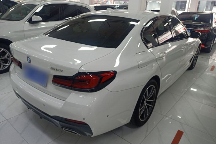 Used BMW 5 Series 2022 525i M Sport Package Rear Right 45 Deg