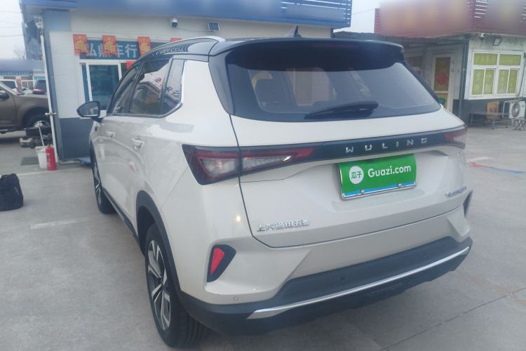 Used Wuling Asta 2022 2.0L DHT Electric-Speed Version
