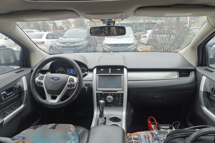 Used Ford Edge 2012 2.0T Elite Sunroof Edition Center Console