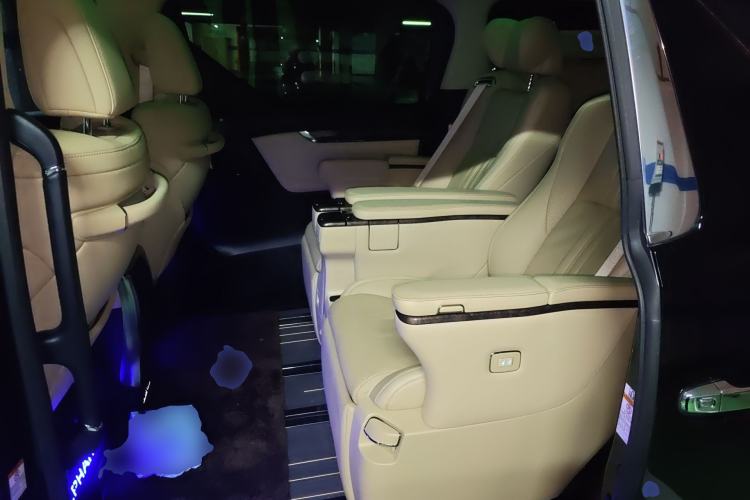 Used Toyota Alphard 2021 Dual-Engine 2.5L Prestige Edition