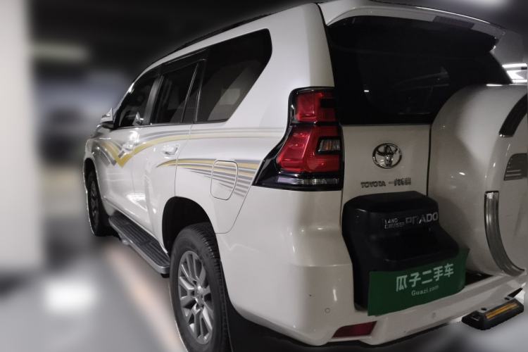 Used Toyota Prado 2018 3.5L Automatic TX-L with Rear-Mounted Spare Tire
