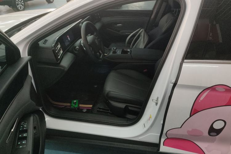 Used BYD Qin L 2025 DM-i Smart Drive 80KM Leading Model