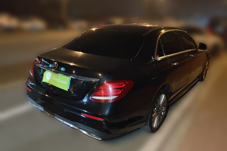 Used Mercedes-Benz E-Class 2019 E 300 L Sporty and Stylish Model