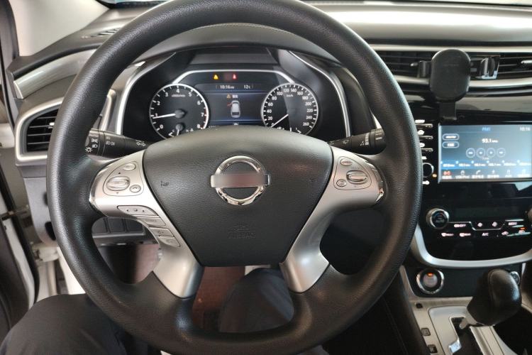 Used Nissan Murano 2017 2.5L XE Two-Wheel Drive Elite Edition
