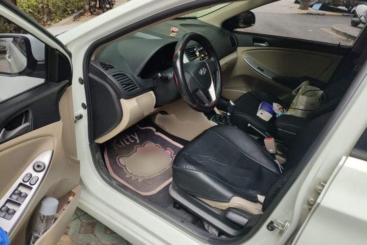 Used Hyundai Verna (older generation) 2014 1.4L Manual Smart GLS Trim