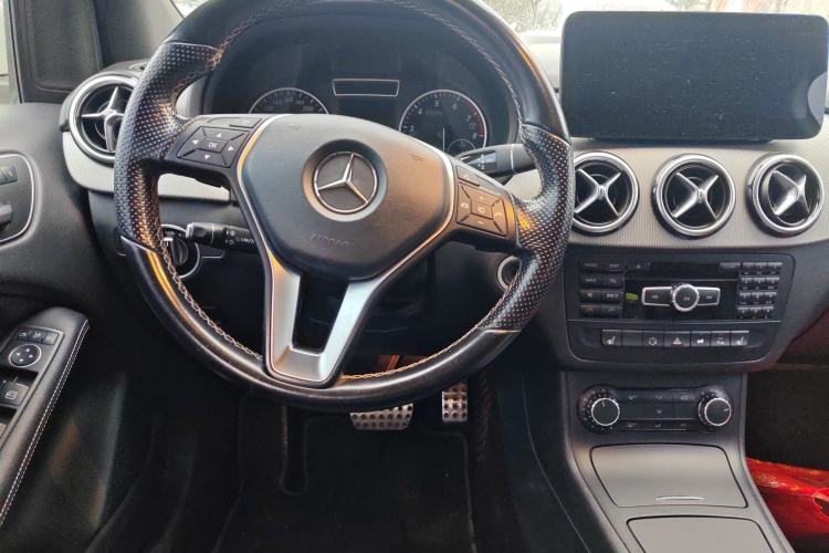 Used Mercedes-Benz B-Class 2012 B 200 Steering Wheel