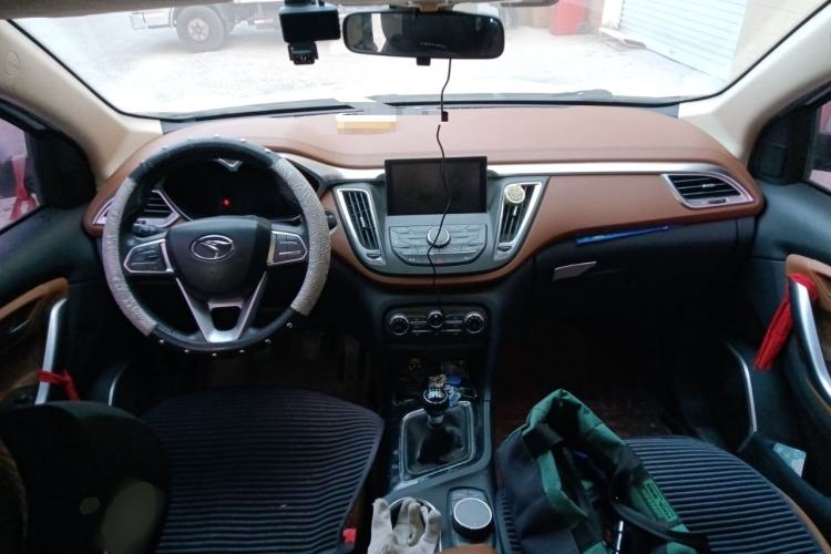 Used Soueast DX7 2015 1.5T Manual Luxury Model
