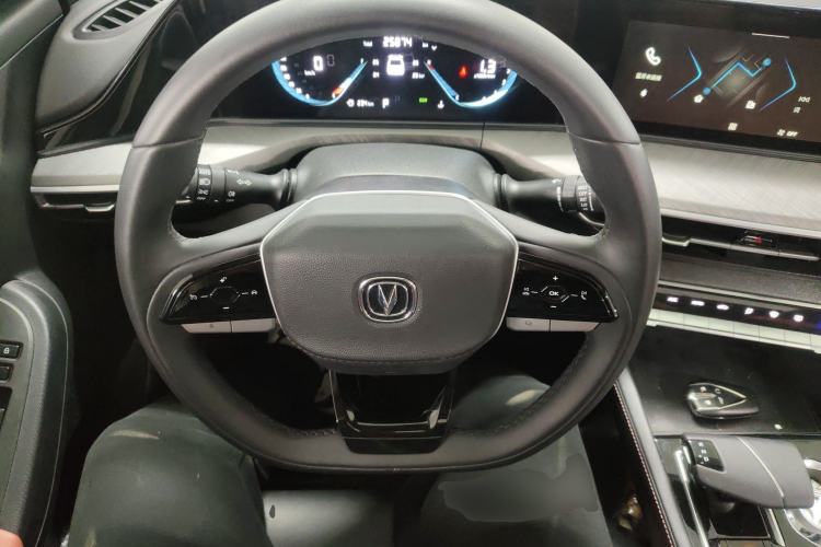 Used CHANGAN Eado 2023 Changan Edition PLUS Blue Whale NE 1.4T GDI DCT Prestige Version Steering Wheel
