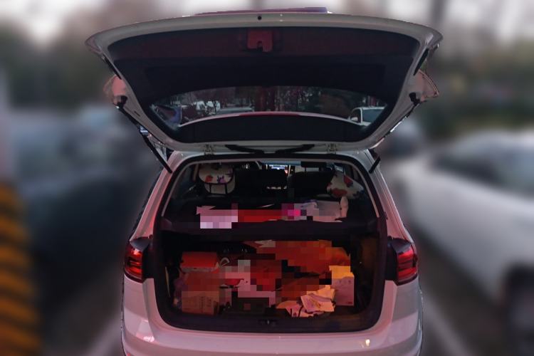 Used Volkswagen Golf Sportsvan 2016 230TSI Automatic Trend Edition Trunk