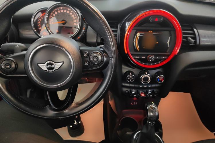 Used MINI MINI 2014 1.5T COOPER Fun
