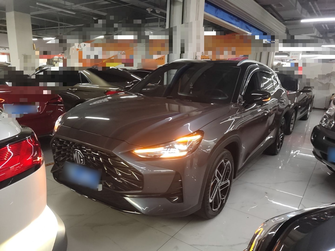 Под передней частью автомобиля