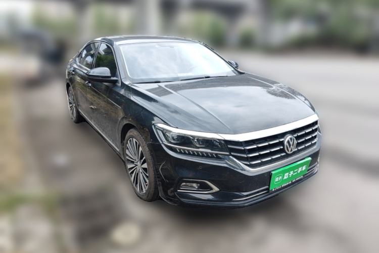 Used Volkswagen Passat 2019 330TSI Luxury Edition China VI Standard