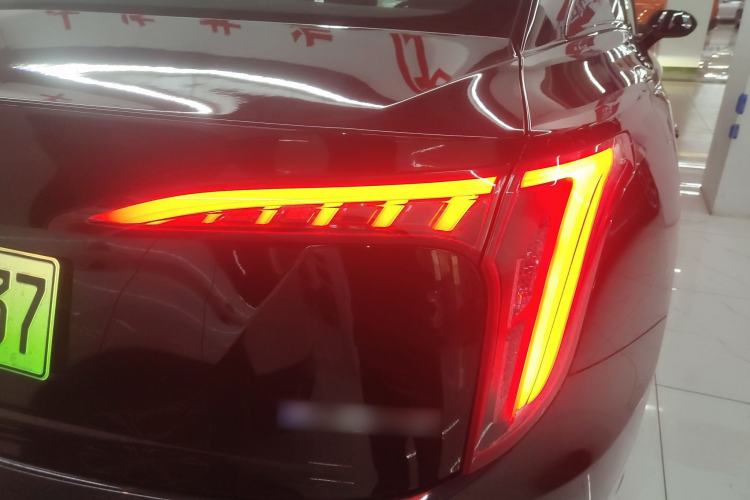 Used Hongqi E-QM5 2021 Charging Version Flagship Edition Right Rear Taillight