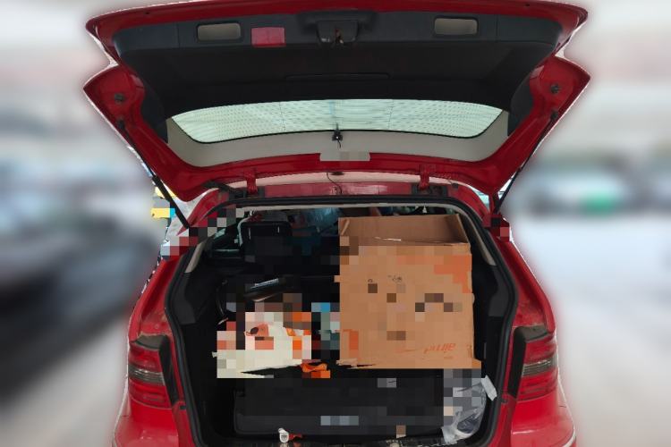 Used Mercedes-Benz B-Class 2009 B 200 Fashion Model Trunk