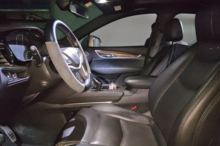 Used Cadillac XT5 2018 28E Four-Wheel Drive Leading Version
