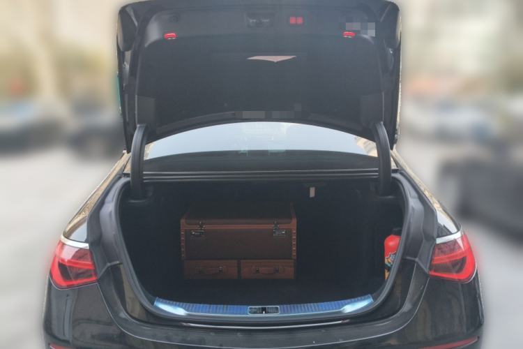 Used Mercedes-Benz Maybach S-Class 2023 S 480 4MATIC Trunk