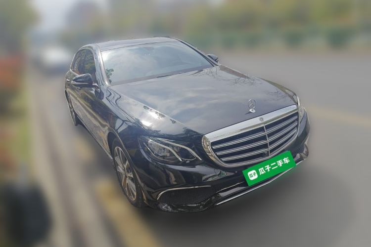 Used Mercedes-Benz E-Class 2019 Restyled E 300 L Luxury Edition Front Right 45 Deg