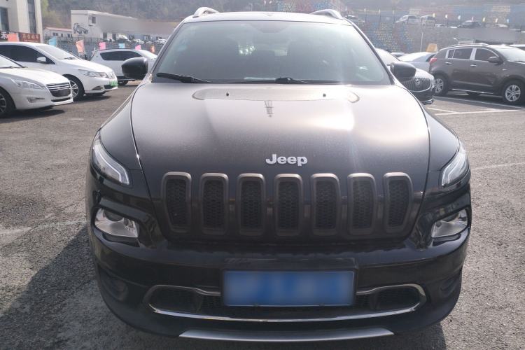 Used Jeep Cherokee 2017 2.0L Superior Edition