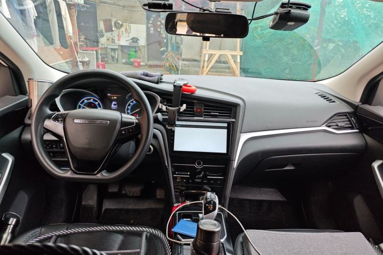 Used Venucia D60EV 2022 Standard Range Smart Drive Version
