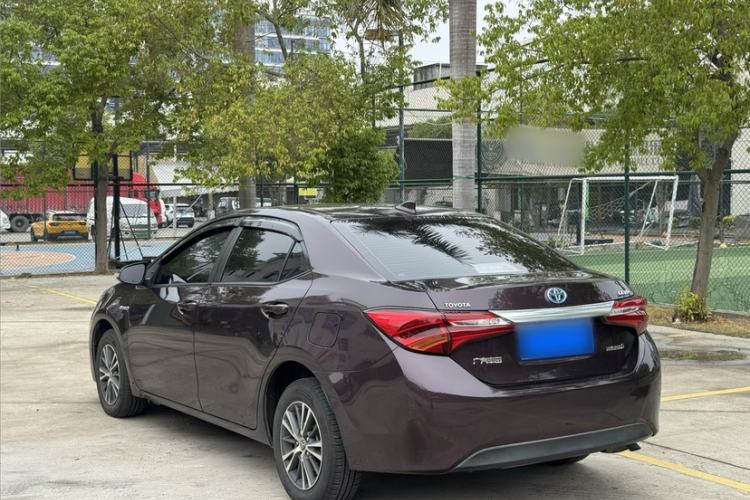 Used Toyota Levin 2016 Dual-Engine 1.8H GS E-CVT Elite Model with Sunroof