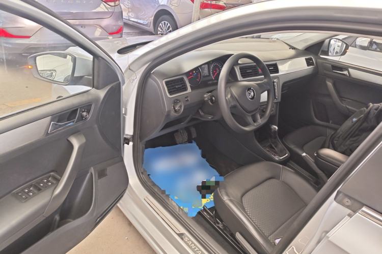 Used Volkswagen Santana 2015 Haval H6 1.6L Automatic Comfort Model
