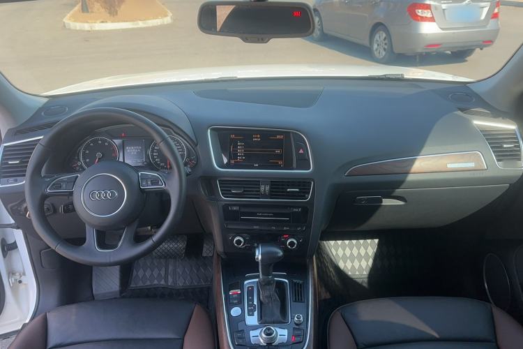 Used Audi Q5 2017 40 TFSI Comfort Model