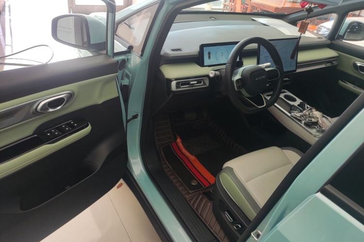 Used AION Y 2022 Plus 70 Tech Edition
