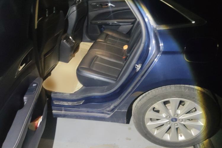 Used Ford Taurus 2017 EcoBoost 180 Luxury Model