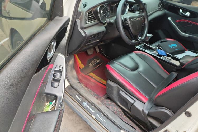 Used Venucia D60 2020 1.6L XL CVT Enjoyment Edition Driver Seat