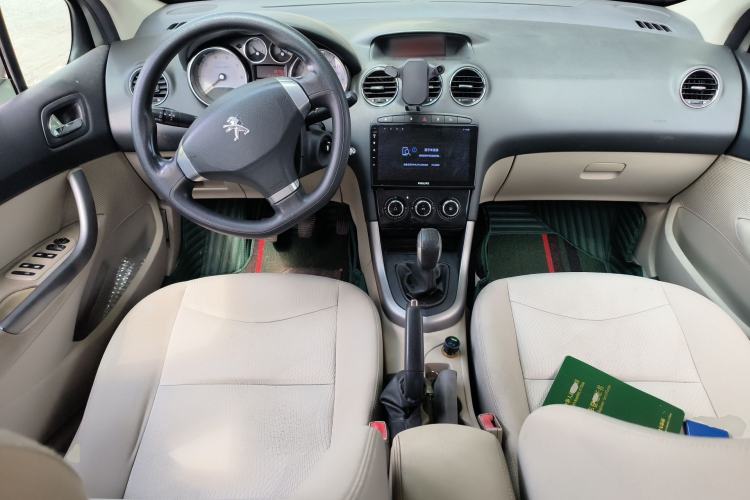 Used Peugeot 408 2013 1.6L Manual Comfort Edition Center Console