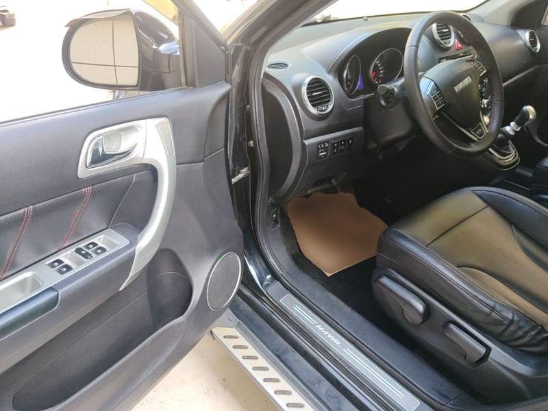 Used Haval H6 2015 Upgraded Model 1.5T Manual Two-Wheel Drive Elite Version — 15