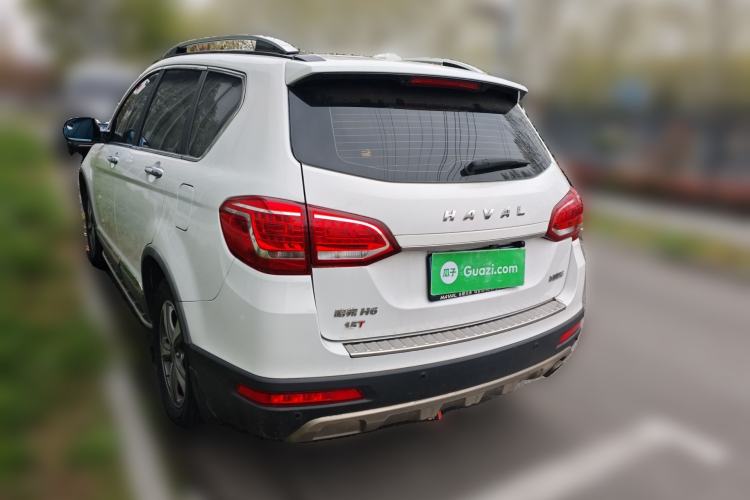 Used Haval H6 2015 Revised Version Sport Edition 1.5T Manual Transmission Two-Wheel Drive Elite Grade
