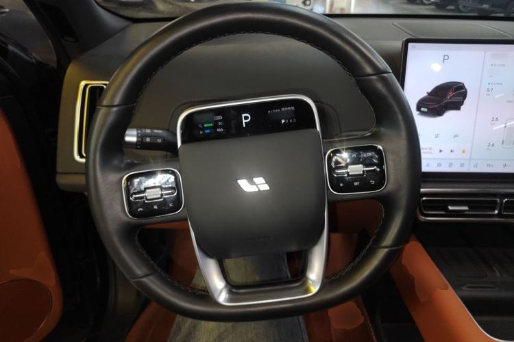 Used Li Auto L8 2024 Pro Model Steering Wheel