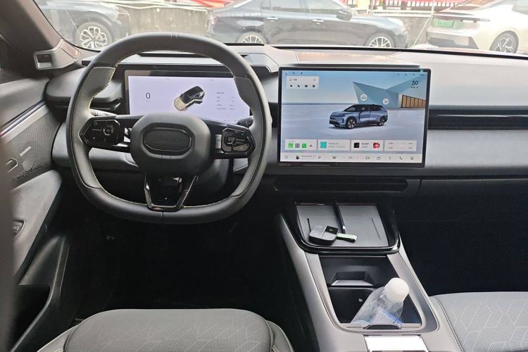 Used Lynk & Co 08 EM-P 2025 245km Ultra-Long Range Halo
