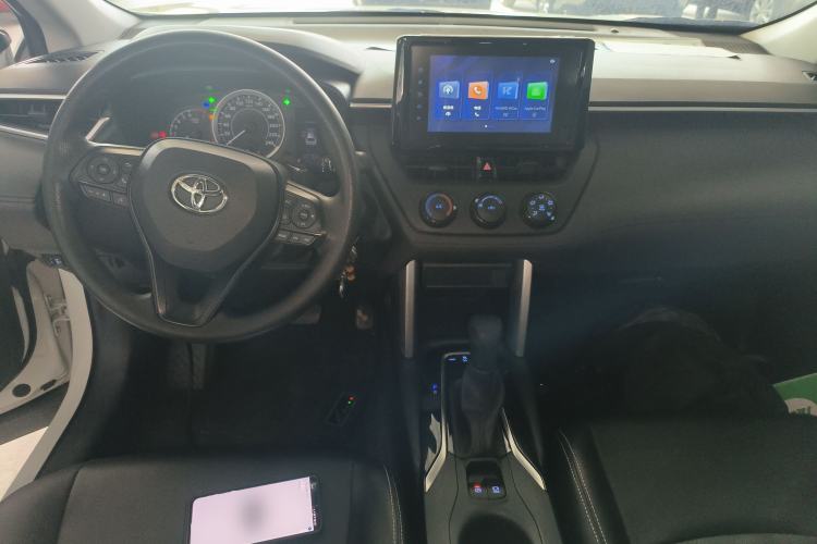 Used Toyota Corolla Cross 2022 2.0L Pioneer Edition Center Console