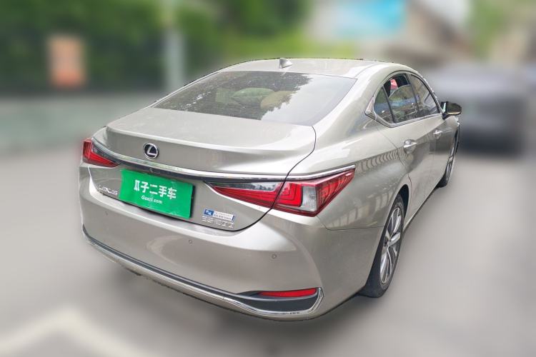 Used Lexus ES 2020 200 Excellence Edition Rear Right 45 Deg