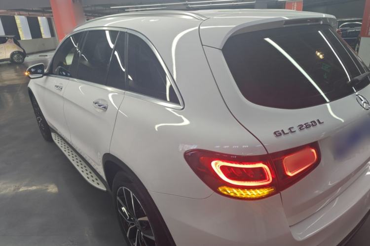 Used Mercedes-Benz GLC 2021 GLC 260 L 4MATIC Luxury Model Exterior 2