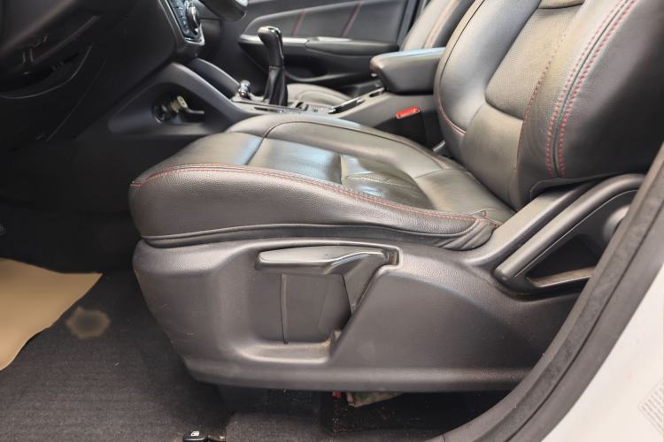 Used Changan CS75 2014 2.0L Manual Luxury Version China V Standard
