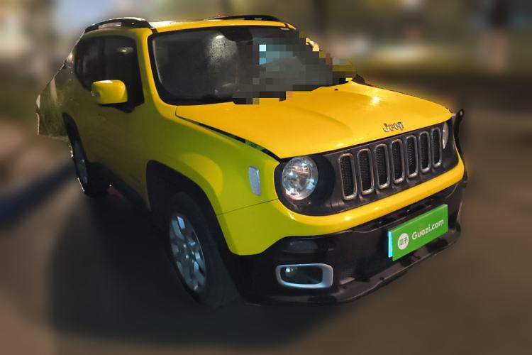 Used Jeep Renegade 2017 180T Automatic High-Energy Version Front Right 45 Deg