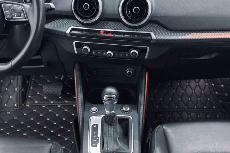 Used Audi Q2L 2024 35TFSI Fashionable and Dynamic Edition Interior 4