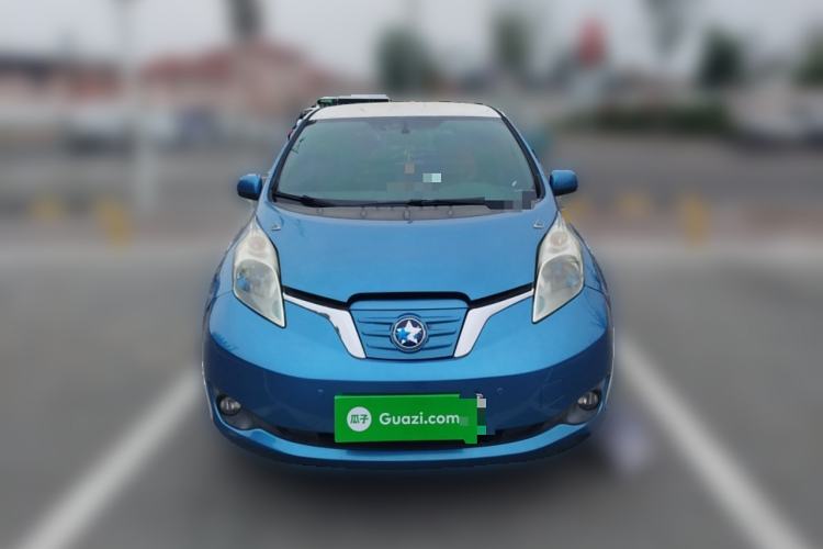 Used Venucia Leaf 2014 Navigation Version 6.6 KW
