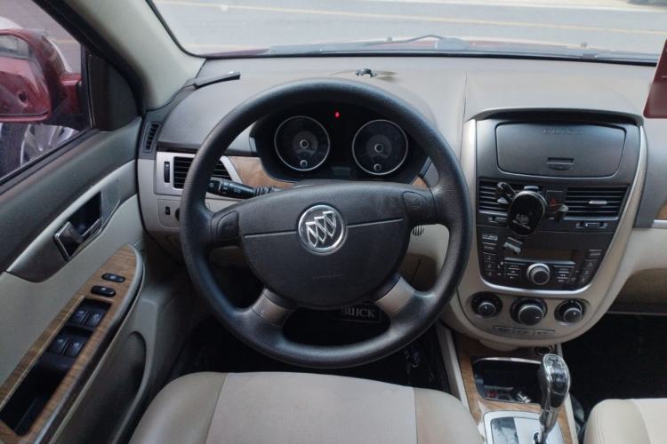 Used Buick Excelle 2015 1.5L Automatic Classic Model
