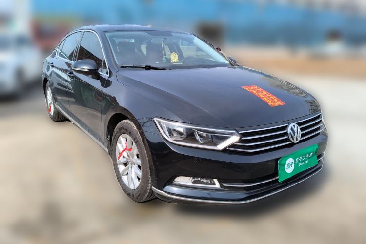 Used Volkswagen Magotan 2018 280TSI DSG Enjoyment Model Front Right 45 Deg