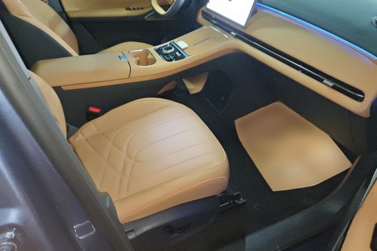 Used Geely Galaxy Galaxy Xingjian 7 EM-i 2025 120km Flagship Edition
