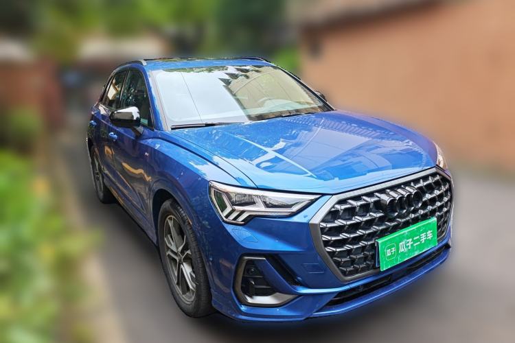 Used Audi Q3 2023 Updated 45 TFSI quattro Stylish and Dynamic Edition Front Right 45 Deg