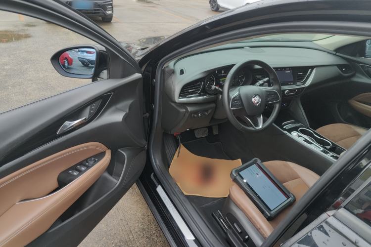 Used Buick Regal 2020 552T Luxury Version Driver Seat