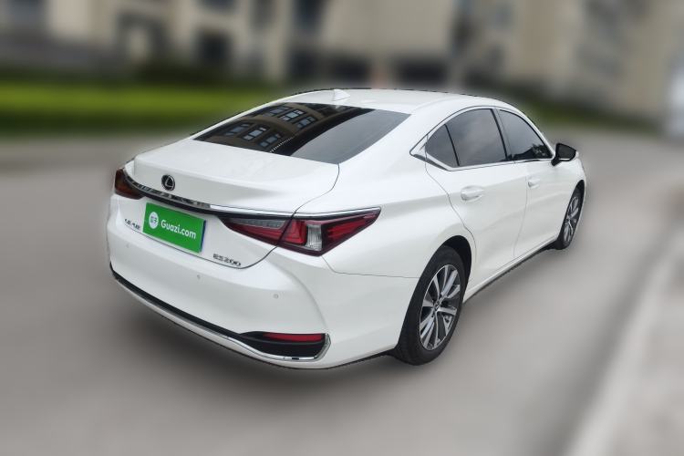 Used Lexus ES 2020 200 Excellence Edition
