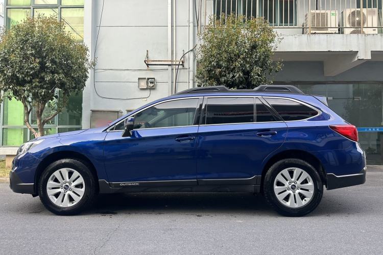 Used Subaru Outback 2017 2.5i Luxury Navigation Edition with EyeSight
